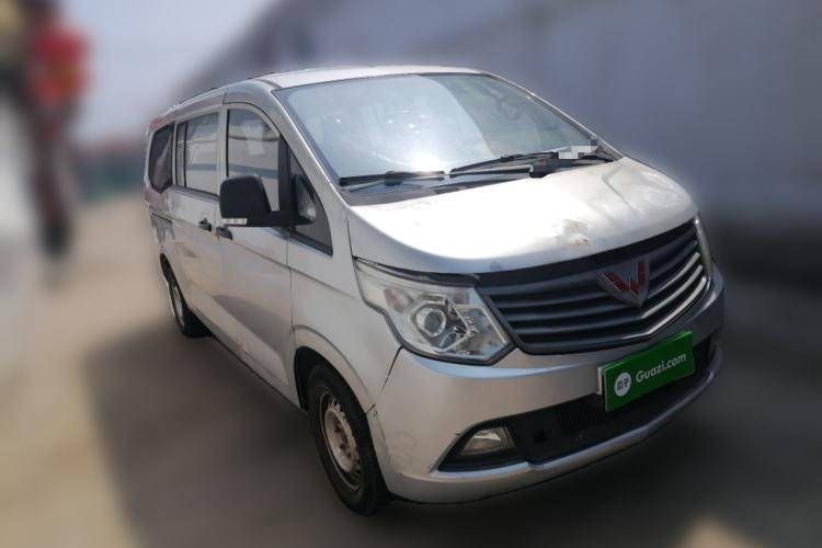 Used Wuling Zhengcheng 2015 1.5L Comfort L3C Front Right 45 Deg