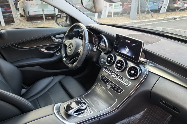 Used Mercedes-Benz C-Class 2016 C 200 L Sport Edition
