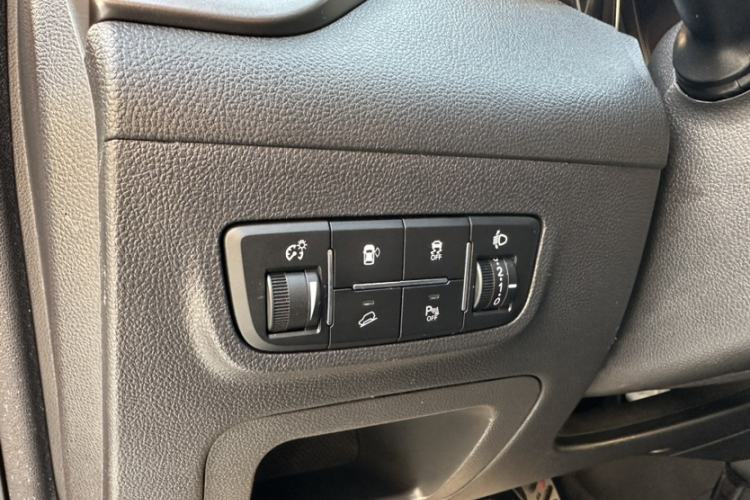 Used Changan CS75 2015 1.8T Automatic 4x4 Elite Model China V Standard
