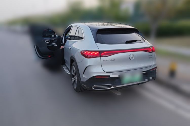 Used Mercedes-Benz EQE SUV 2023 350 4MATIC Luxury Edition Rear Left 45 Deg