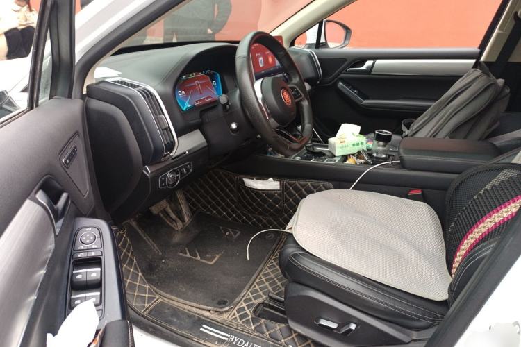 Used BYD Tang 2019 2.0T Automatic SmartConnect Luxury Version 5 Seats China VI Standard Driver Seat