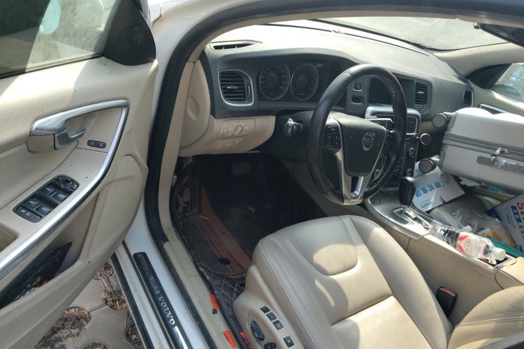 Used Volvo S60 2011 2.0T Comfort Edition
