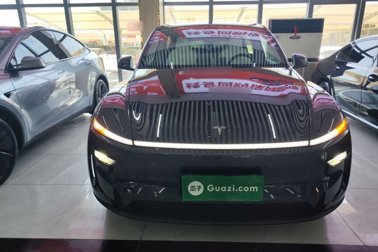 Used Tesla Model Y 2025 Rear-Wheel-Drive Version
