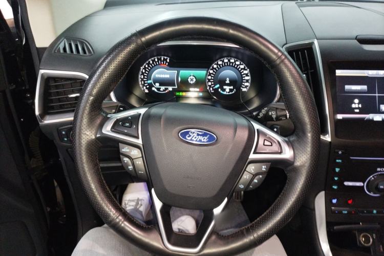 Used Ford Edge 2015 2.0T GTDi Four-Wheel Drive Prestige Model