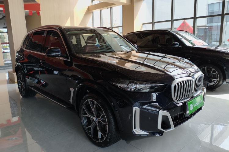 Used BMW X5 2023 xDrive 30Li Luxury M Sport Package