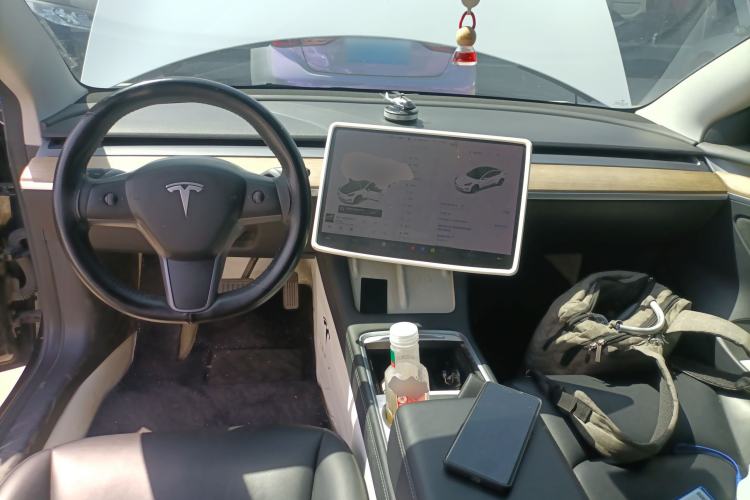 Used Tesla Model 3 2021 Revised Version Standard Range Rear-Wheel Drive Upgraded Edition 3D1 Center Console