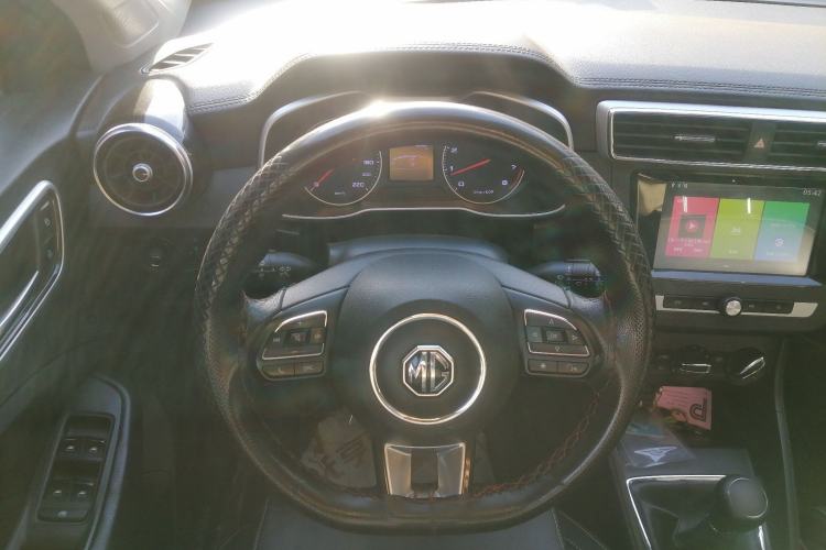 Used MG ZS 2017 1.5L Manual Luxury Edition
