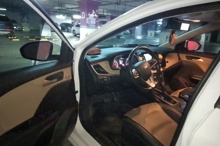 Used Chevrolet Monza 2022 320 Automatic Enjoyment Sunroof Version Driver Seat