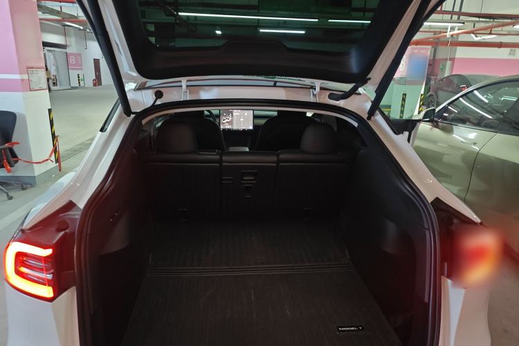 Used Tesla Model Y 2022 Rear-Wheel-Drive Version