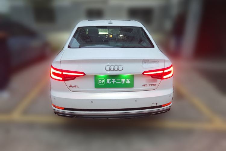 Used Audi A4L 2019 40 TFSI Fashion Edition China VI Emission Standard