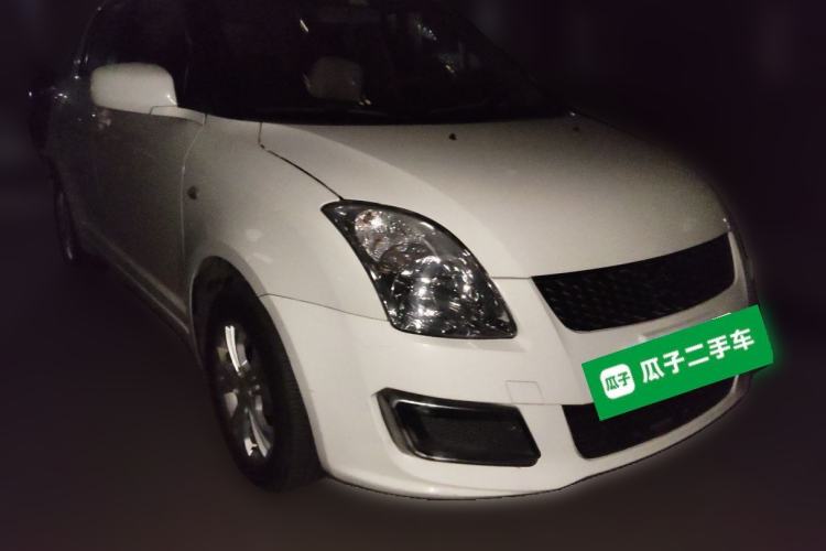 Used Suzuki Swift 2013 1.3L Manual Value Edition Front Right 45 Deg