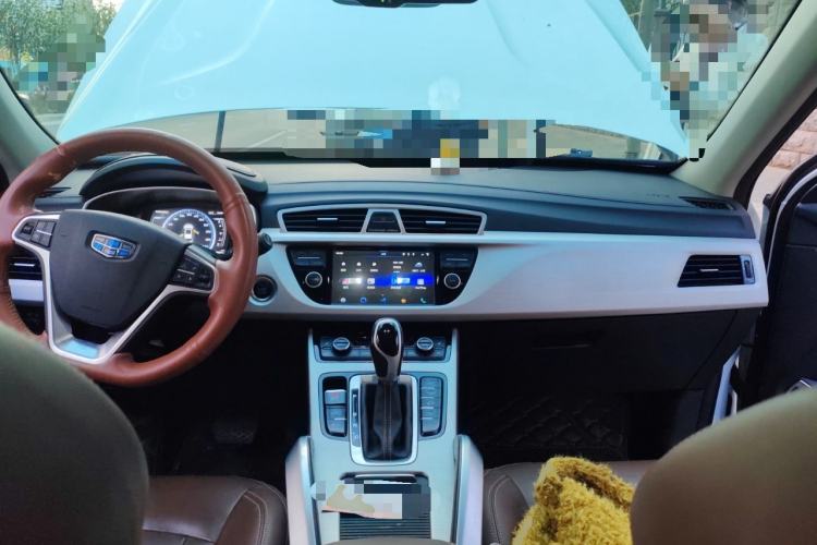 Used Geely Auto Emgrand X7 Sport 2016 1.8TD Automatic ZhiZun Version Center Console