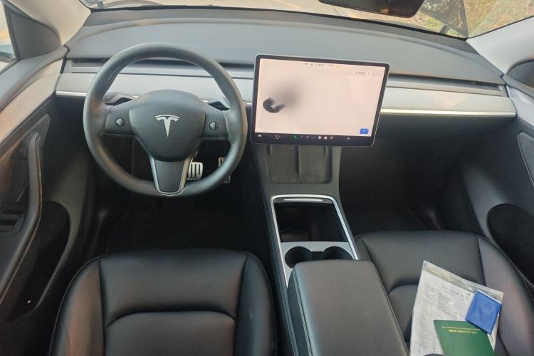 Used Tesla Model Y 2023 High-Performance All-Wheel-Drive Version