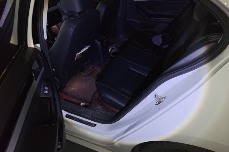 Used Volkswagen Sagitar 2018 280TSI DSG Ignite Edition Interior 4