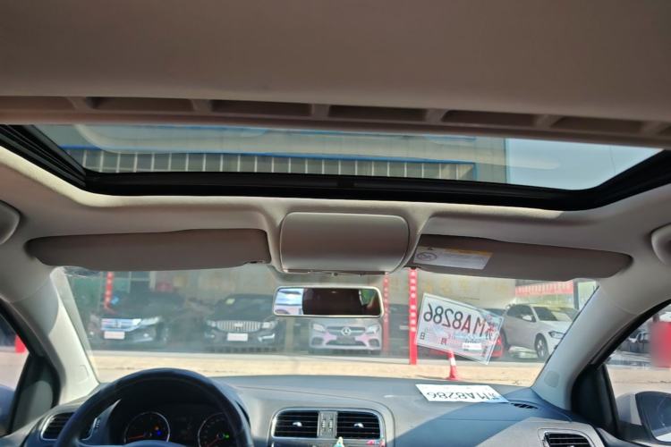 Used Volkswagen Polo 2016 1.6L Automatic Comfort Model Headliner