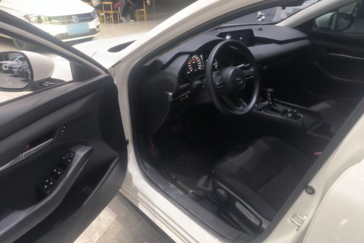Used Mazda 3 Axela 2022 2.0L Automatic Zhiqing Edition Driver Seat