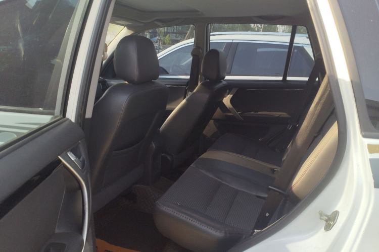 Used Chery Tiggo 3 2016 1.6L Manual ZhiShang Edition Left Rear Seat