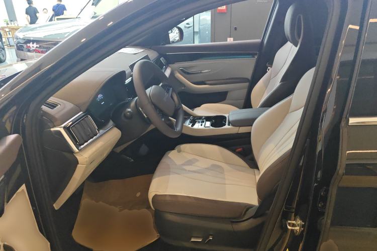 Used BYD Song PLUS New Energy 2025 DM-i Intelligent Driving 112KM Prestige Model Left Front Seat