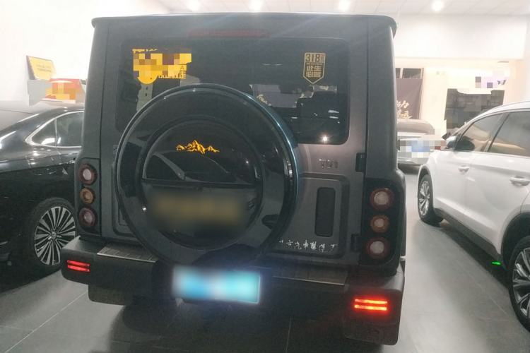 Used 212 T01 2024 2.0T Explorer
