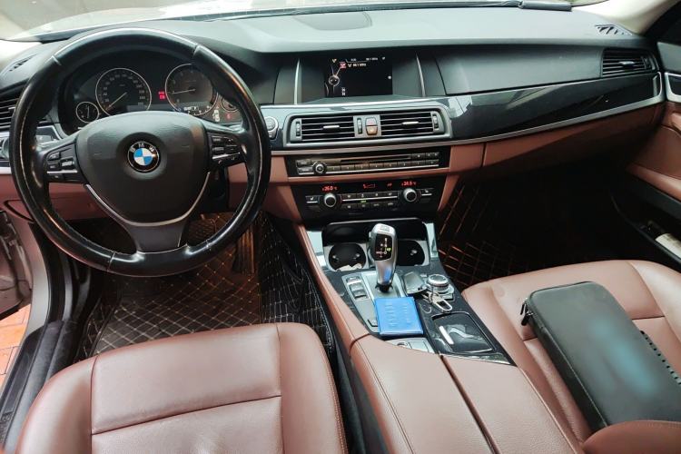 Used BMW 5 Series 2017 520Li Elegant Edition Center Console