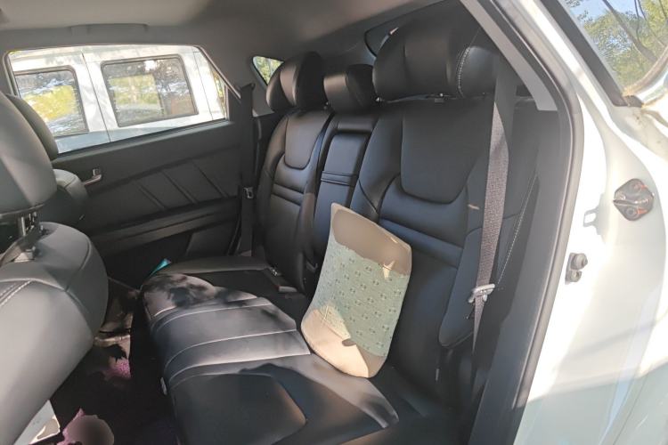 Used Luxgen U6 SUV 2014 2.0T Flagship Edition Left Rear Seat