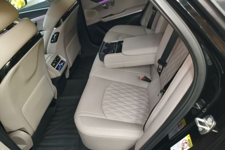Used BYD Han 2025 EV with 701 km of Laser Radar-Enabled Intelligent Driving