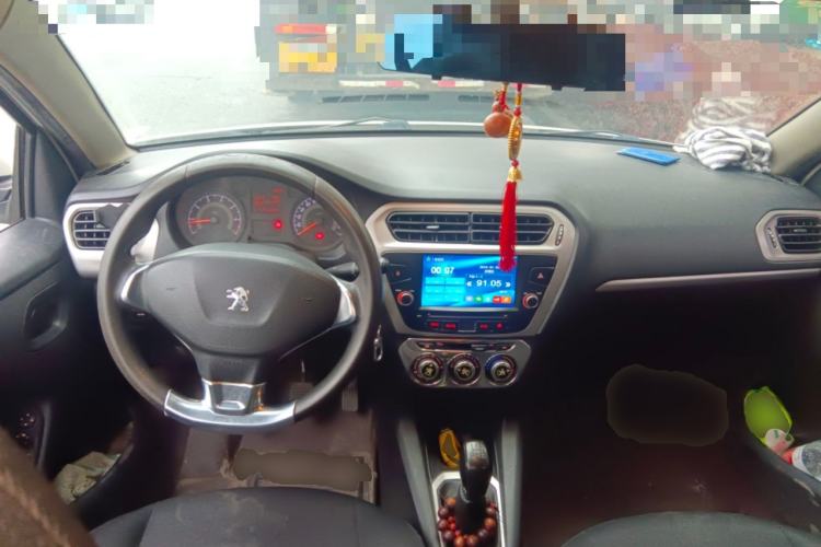 Used Peugeot 301 2016 1.6L Manual Comfort Edition Center Console