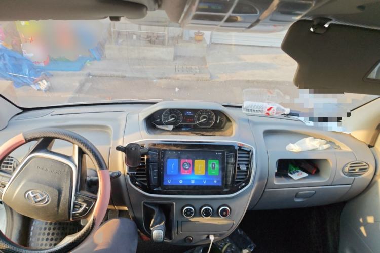 Used SAIC MAXUS Xintu V80 2021 2.0T Manual Classic City Delivery King Short Wheelbase Mid-Roof Design 3 Seats