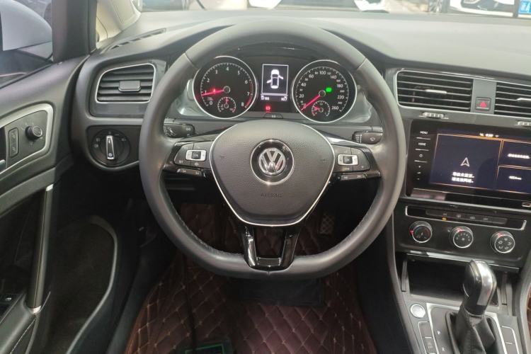 Used Volkswagen Golf 2020 Zhiai Edition 280TSI DSG Comfort Model Steering Wheel