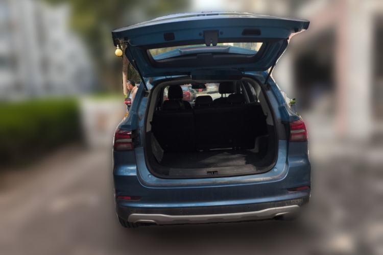 Used Roewe RX5 2016 20T Two-Wheel Drive Automatic Internet Smart Edition
