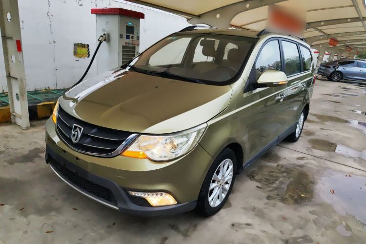 Used Baojun 730 2014 1.5L manual Comfort ESP version 7 seats
