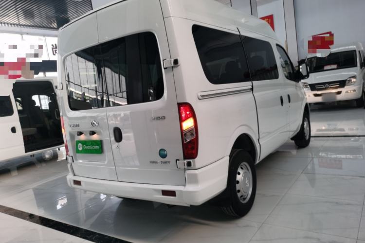 Used SAIC MAXUS Xintu V80 2021 2.0T AMT Classic Aoyuntong Short Wheelbase Mid-Roof 5/6-Seater