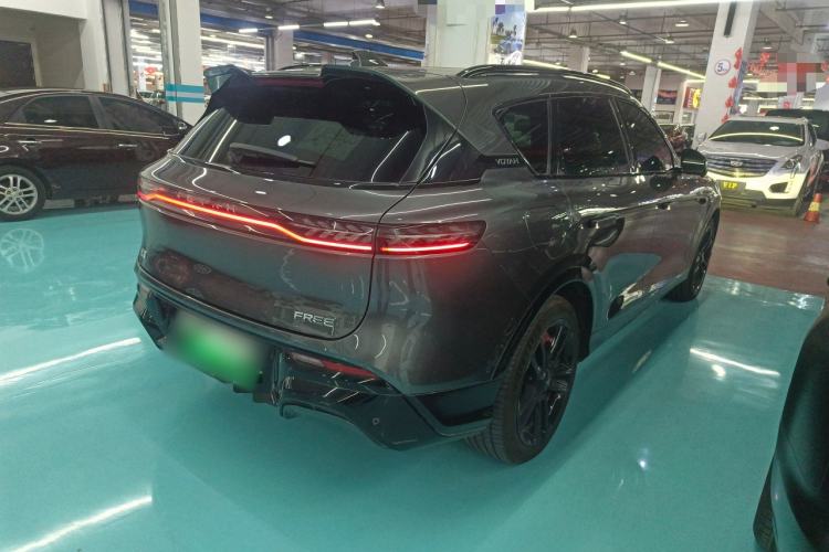 Used VOYAH FREE 2025 318 318 km Rear-Drive Touring Edition