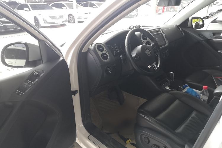 Used Volkswagen Tiguan 2015 1.8TSI Automatic Two-Wheel Drive Comfort Edition Driver Seat