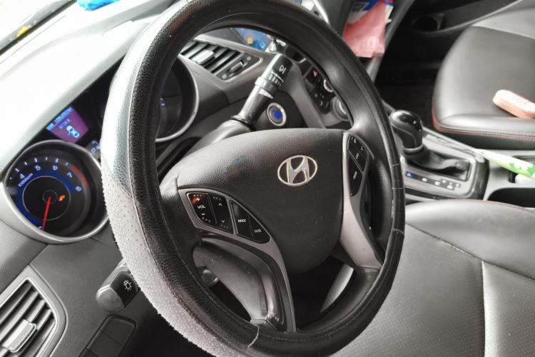 Used Hyundai Elantra (5th Generation / Langdong) 2015 1.6L Automatic Leading Model