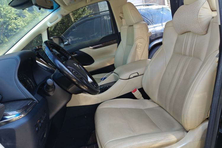 Used Toyota Vellfire 2020 Dual-Engine 2.5L HV Prestige Edition Left Front Seat