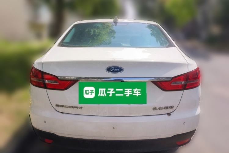Used Ford Escort 2019 Revised 1.5L Automatic ZhiXiang Version (Tire Pressure Monitoring) China VI Standard Rear