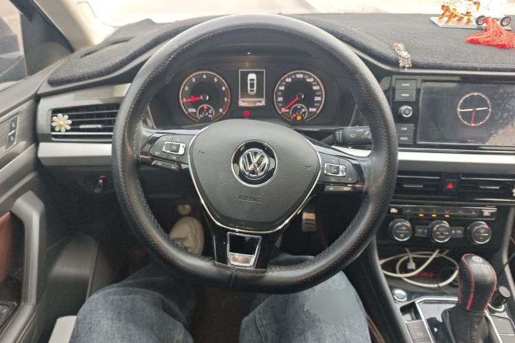 Used Volkswagen Lavida 2019 280TSI DSG Luxury Edition China VI Standard Steering Wheel