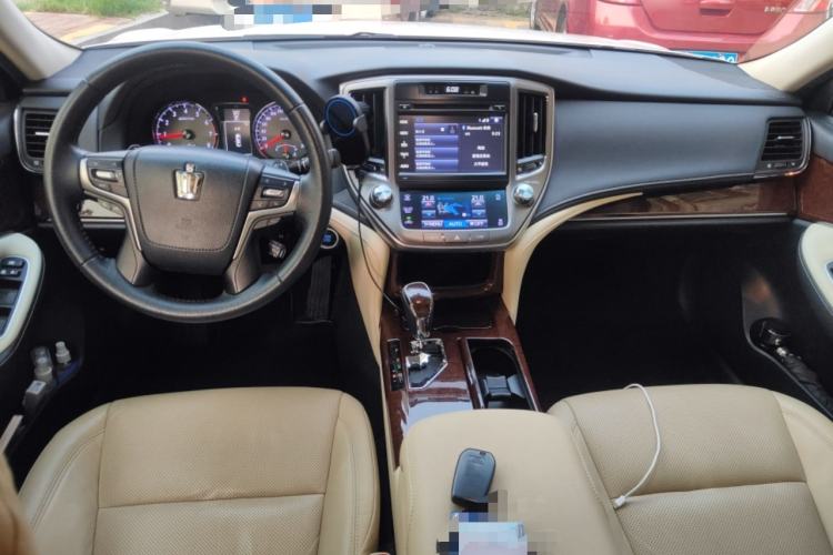 Used Toyota Crown 2018 2.0T Fashion Edition

