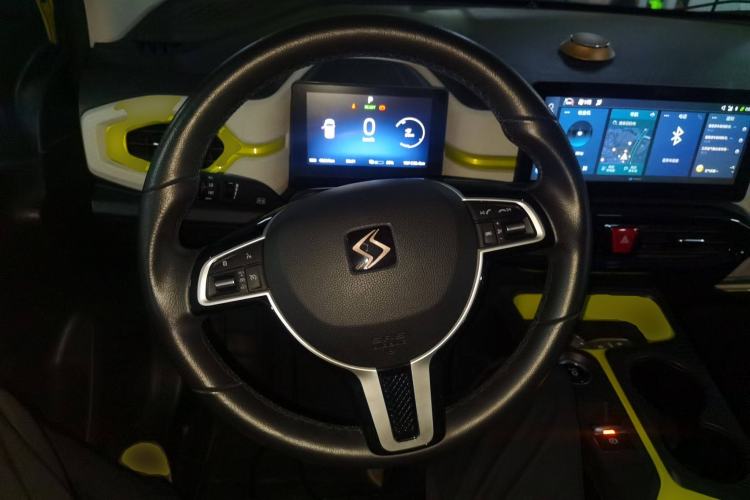 Used SOL E10X 2021 302 km Range Luxury Version 30.2 kWh
