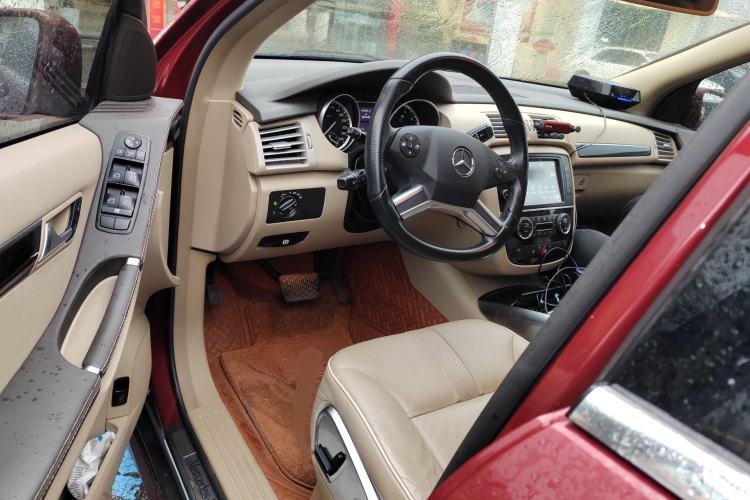 Used Mercedes-Benz R-Class 2017 R 320 4MATIC Luxury Collection Edition
