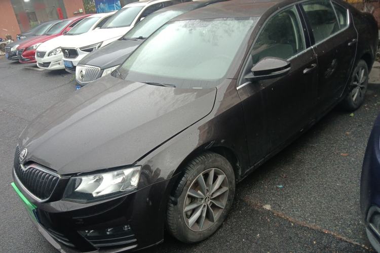 Used Skoda Octavia 2017 Classic Model 1.6L Automatic Comfort Edition