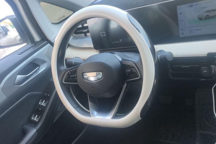 Used Geometry E Firefly 2023 320KM Cute & Handsome Tiger 5 Seats
