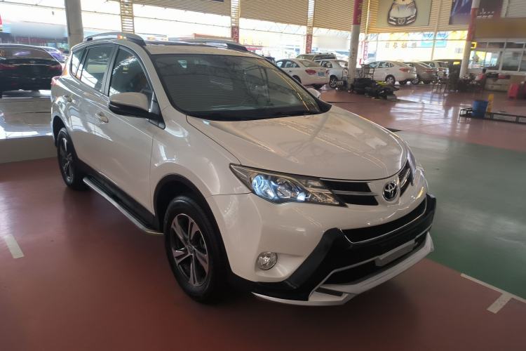 Used Toyota RAV4 2015 2.0L CVT Two-Wheel Drive Fashion Edition
