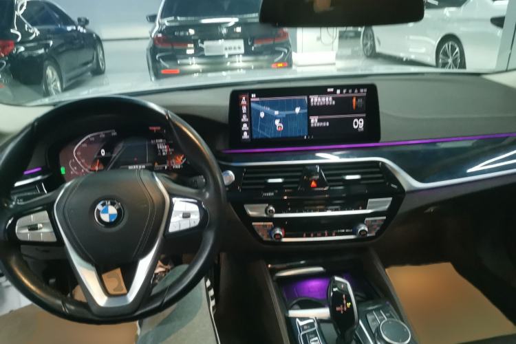 Used BMW 5 Series 2022 Second Facelift 525Li Luxury Package
