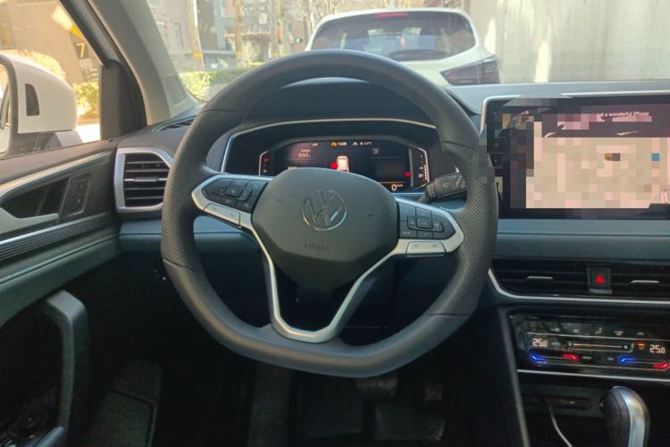 Used Volkswagen Tharu 2024 300TSI Two-Wheel-Drive Full Moon Edition