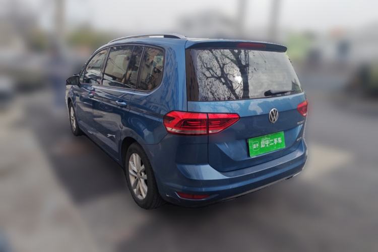 Used Volkswagen Touran 2016 Volkswagen Touran L 280TSI DSG Comfort Edition
