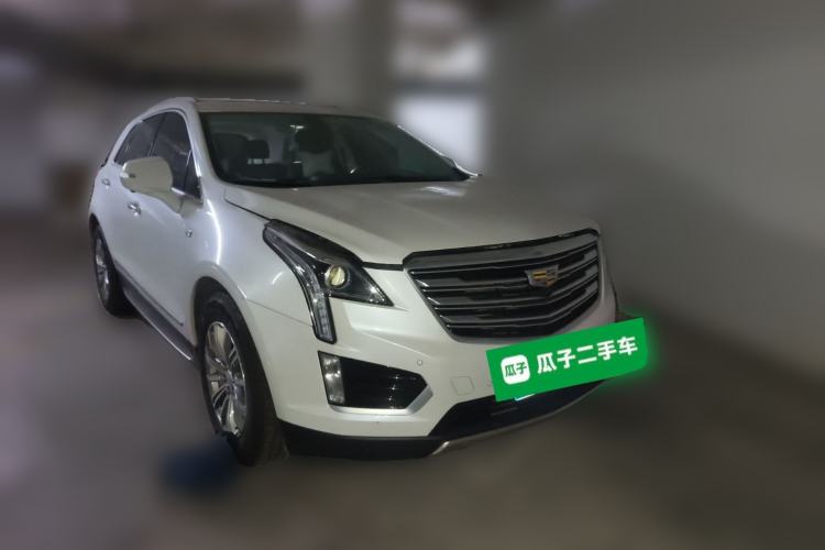 Used Cadillac XT5 2018 25T Luxury Model Front Right 45 Deg