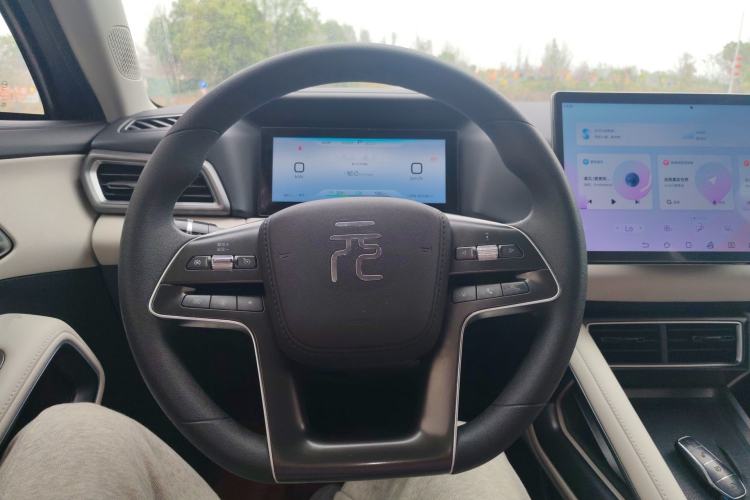 Used BYD Yuan UP 2024 401KM Leading Edition
