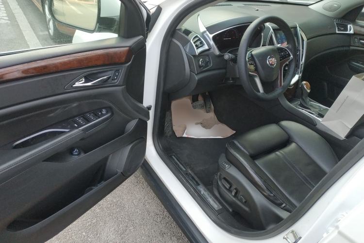 Used Cadillac SRX 2014 3.0L Leading Model